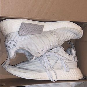 NMD R2 W white & grey button